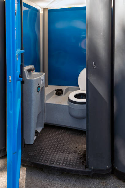 Portable bathroom rental in Oshkosh, WI